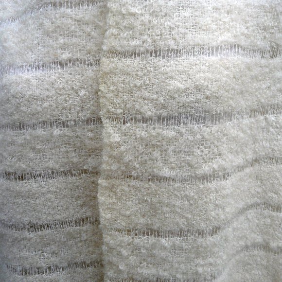 Vintage AU TERROIR cream / beige scarf, Canada - Picture 5 of 7